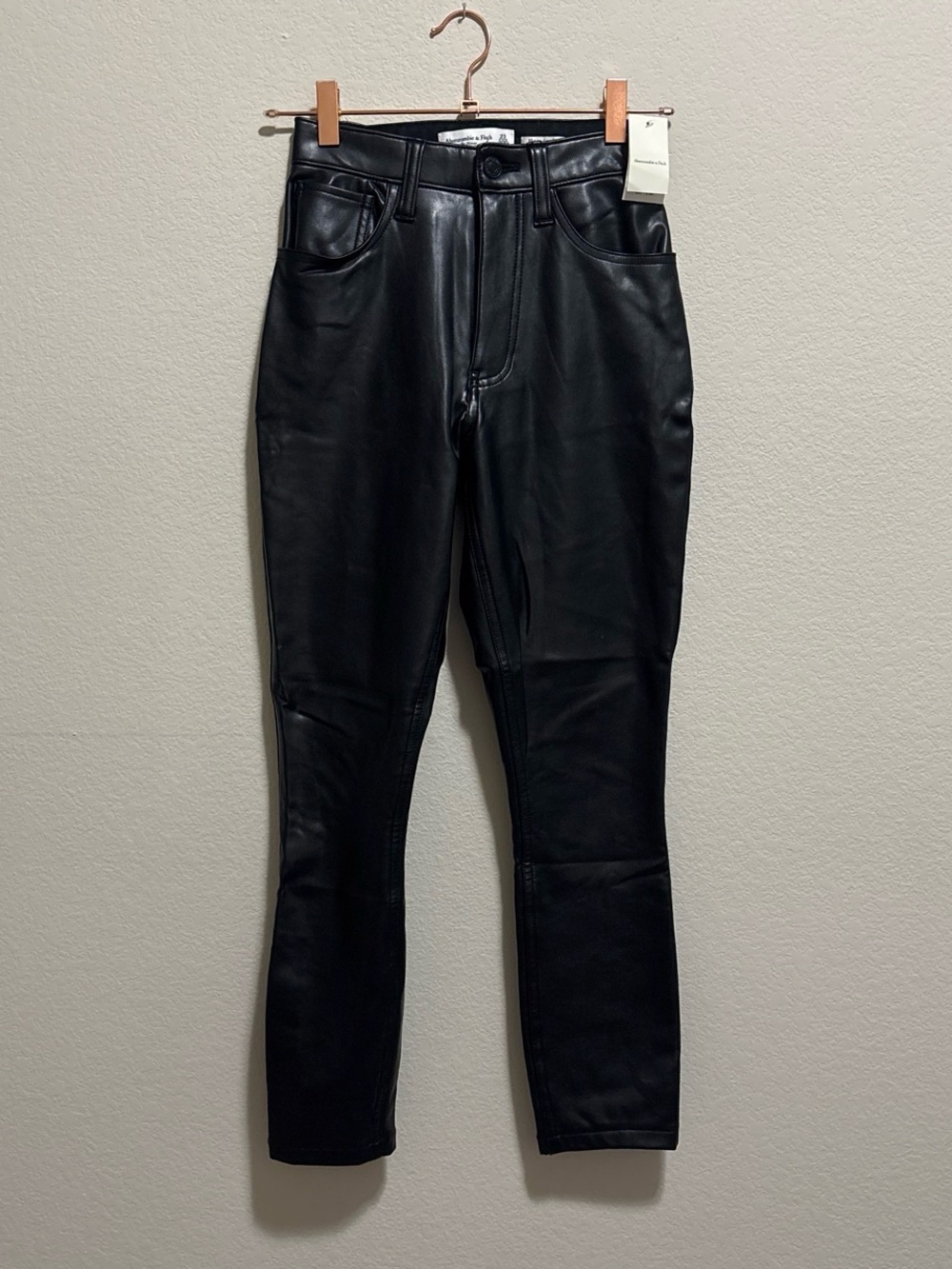 Abercrombie & Fitch NWT Skinny High Rise Black Curve Love pleather pants size 23